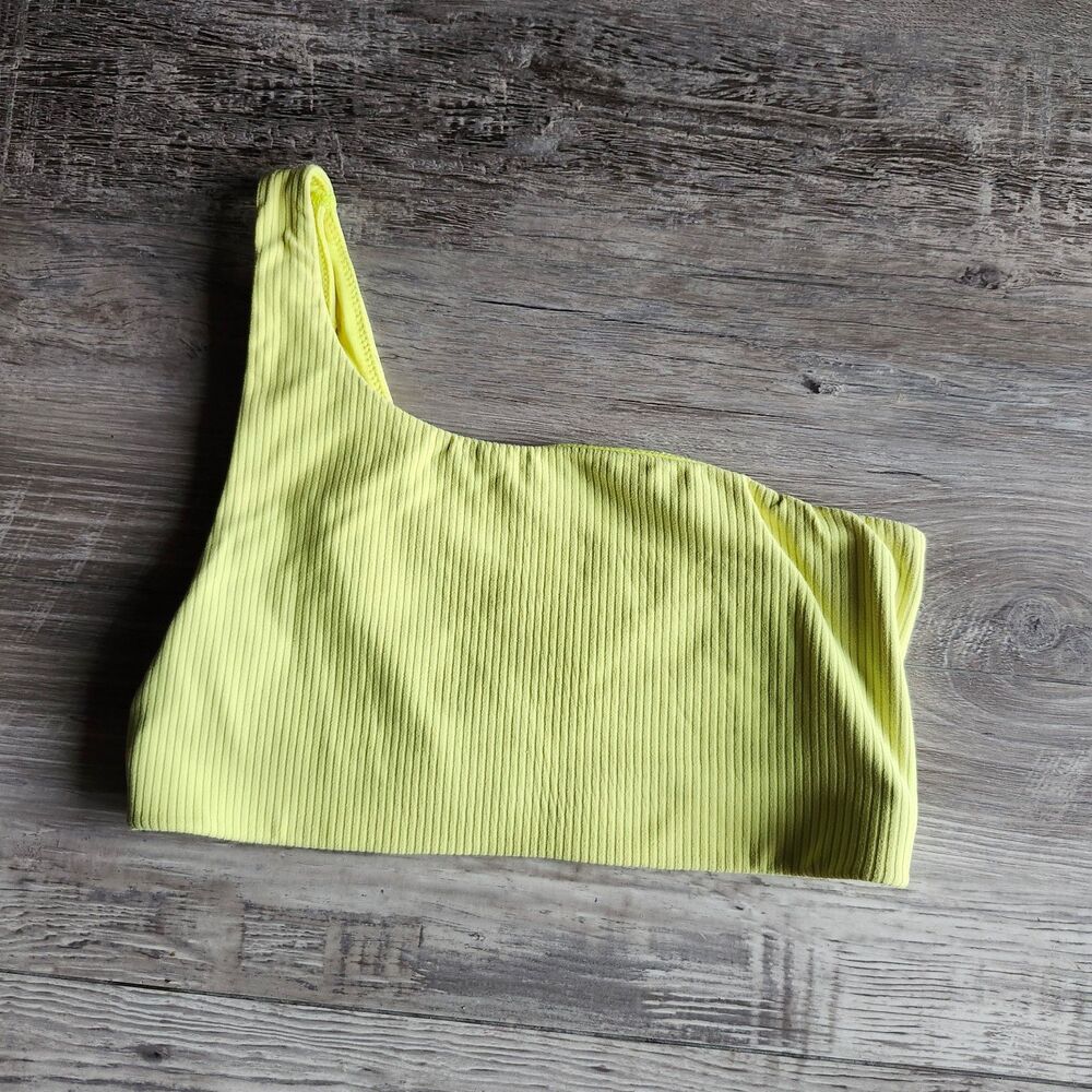 (6) Lululemon Ribbed Nulu Asymmetrical Yoga Bra *Light Support, A/B Cup